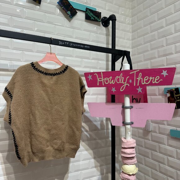 Knit Sleeveless Sweater Top with Contrast Stitching - K0887 - Umgee USA - Picture 2 of 3